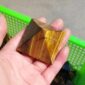 50mm-Natural-Rock-Tiger-Eye-Stone-Quartz-Crystal-Reiki-Pyramid-for-Healing