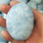 1-pcs-hot-sale-100-natural-blue-celestine-crystal-hand-stone-reiki-healing-Madagascar-gemstone-tumble-2