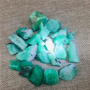 Emerald - Raw Specimen (5 grams - roughly 8mm in size)