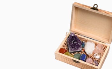Crystal set in wooden box