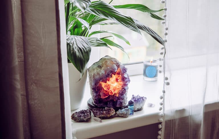 Best Crystals for Your Home: Protection & Good Energy – Protection Crystals in Your Home for Positive Vibes