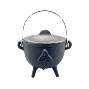 4.5" Triquetra cast iron cauldron w/ lid